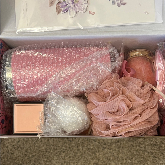 Pink Floral Bath Accessory Set - Picture 3 of 5